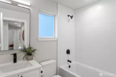 4116 NE 60th Street #B, Seattle, WA 98115 - Photo 7