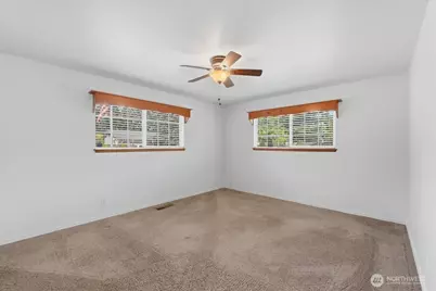 7002 106th Street E, Puyallup, WA 98373 - Photo 17