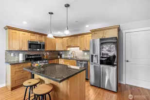 200 NW 1st St, Coupeville, WA 98239 - Photo 9