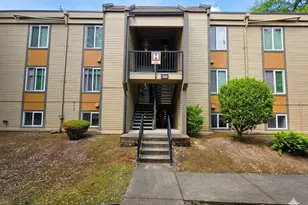 14605 34th Street NE, Bellevue, WA 98007 - Photo 1