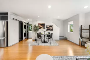 2301 NE 86th St, Seattle, WA 98115 - Photo 17