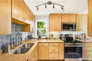 14066 22nd Ave NE, Seattle, WA 98125 - Photo 5