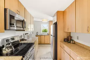 14066 22nd Ave NE, Seattle, WA 98125 - Photo 7