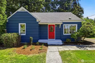 14066 22nd Ave NE, Seattle, WA 98125 - Photo 1