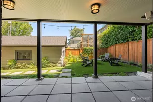 2406 Bigelow Ave N, Seattle, WA 98109 - Photo 33