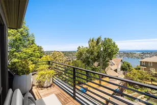 2406 Bigelow Ave N, Seattle, WA 98109 - Photo 19