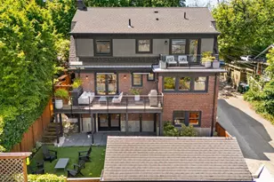 2406 Bigelow Ave N, Seattle, WA 98109 - Photo 35