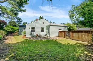 8221 23rd Ave NE, Seattle, WA 98115 - Photo 17