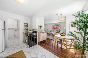 8221 23rd Ave NE, Seattle, WA 98115 - Photo 9