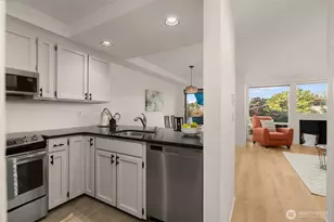 2831 14th Ave W, Seattle, WA 98119 - Photo 7