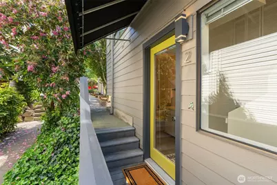 2831 14th Ave W #2, Seattle, WA 98119 - Photo 23