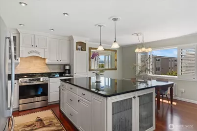 300 2nd Avenue N #2H, Edmonds, WA 98020 - Photo 13