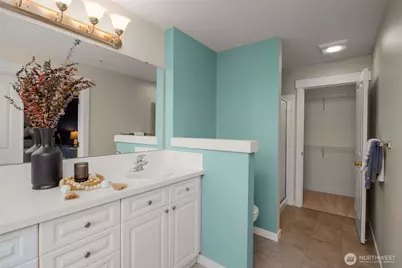 23300 SE Black Nugget Road #E6, Issaquah, WA 98029 - Photo 13