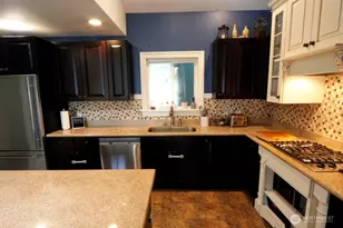 3911 1st Ave NE, Seattle, WA 98105 - Photo 11