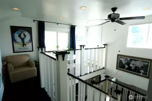 3911 1st Ave NE, Seattle, WA 98105 - Photo 19