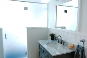3911 1st Ave NE, Seattle, WA 98105 - Photo 13