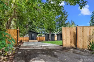 24306 106th Pl W, Edmonds, WA 98020 - Photo 29
