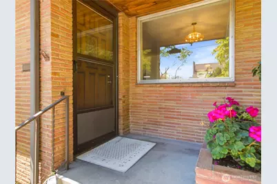 7305 Earl Avenue NW, Seattle, WA 98117 - Photo 3