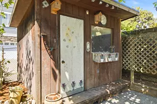7305 Earl Ave NW, Seattle, WA 98117 - Photo 31