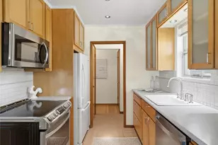 7305 Earl Ave NW, Seattle, WA 98117 - Photo 11