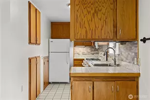 5246 Yearley Dr NE, Olympia, WA 98516 - Photo 13