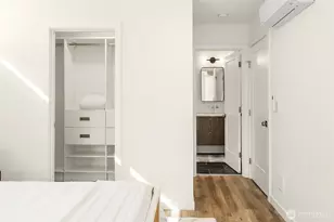 2404 Dexter Ave N, Seattle, WA 98109 - Photo 17