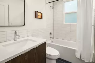 2404 Dexter Ave N, Seattle, WA 98109 - Photo 11
