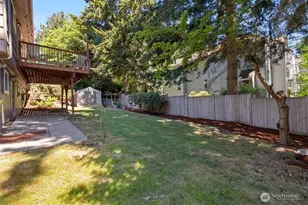 10312 Wallingford Ave N, Seattle, WA 98133 - Photo 27