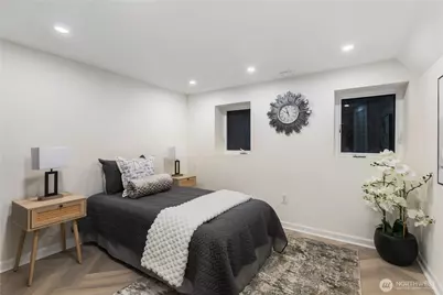 814 N 32nd Street, Renton, WA 98056 - Photo 31