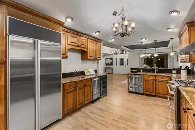 814 N 32nd Street, Renton, WA 98056 - Photo 11