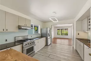 3526 S Bennett St, Seattle, WA 98118 - Photo 3