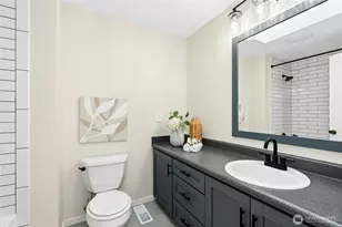 7208 Marwood Pl, Woodinville, WA 98072 - Photo 13