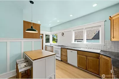 6314 19th Avenue NE, Seattle, WA 98115 - Photo 13