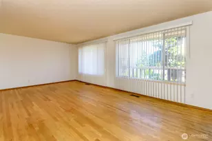 5127 S Hazel St, Seattle, WA 98178 - Photo 3