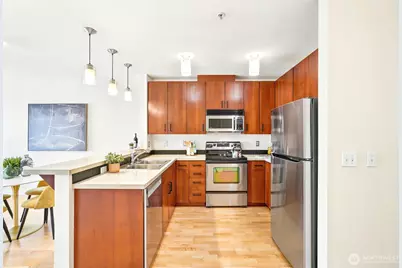 655 Crockett Street #B203, Seattle, WA 98109 - Photo 5