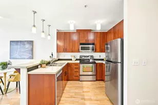 655 Crockett St, Seattle, WA 98109 - Photo 5