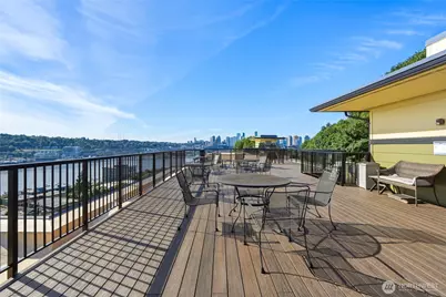 655 Crockett Street #B203, Seattle, WA 98109 - Photo 19