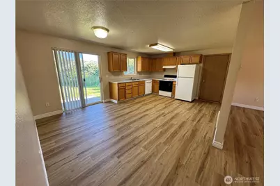 1108 S 11th Avenue, Kelso, WA 98626 - Photo 9