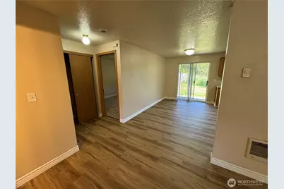 1108 S 11th Avenue, Kelso, WA 98626 - Photo 7