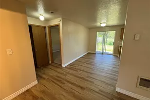 1108 S 11th Ave, Kelso, WA 98626 - Photo 7