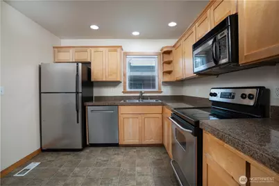 113 Farallone Avenue, Fircrest, WA 98466 - Photo 9