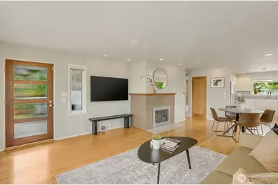10417 76th Avenue S, Seattle, WA 98178 - Photo 7