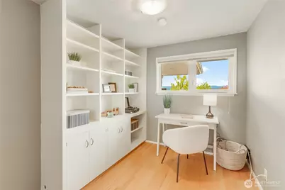 10417 76th Avenue S, Seattle, WA 98178 - Photo 17