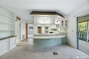 9314 Canyon Rd E, Puyallup, WA 98371 - Photo 21