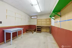 9314 Canyon Rd E, Puyallup, WA 98371 - Photo 9