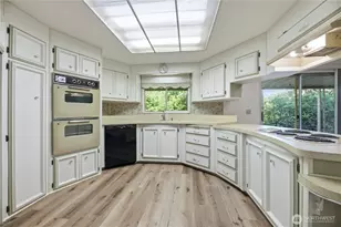 9314 Canyon Rd E, Puyallup, WA 98371 - Photo 17