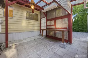 9314 Canyon Rd E, Puyallup, WA 98371 - Photo 7