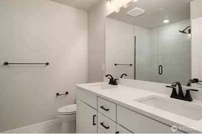 6613 S 128th Street, Seattle, WA 98178 - Photo 17