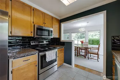 1918 S Lake Stickney Dr, Lynnwood, WA 98087 - Photo 21