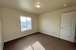 1021 E 19th Ave, Ellensburg, WA 98926 - Photo 3